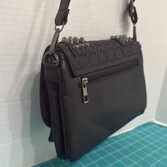 Studded Black Skull Embossed Crossbody Bag Purse Vegan Faux Leather 10x6.5x2 - Picture 9 of 12